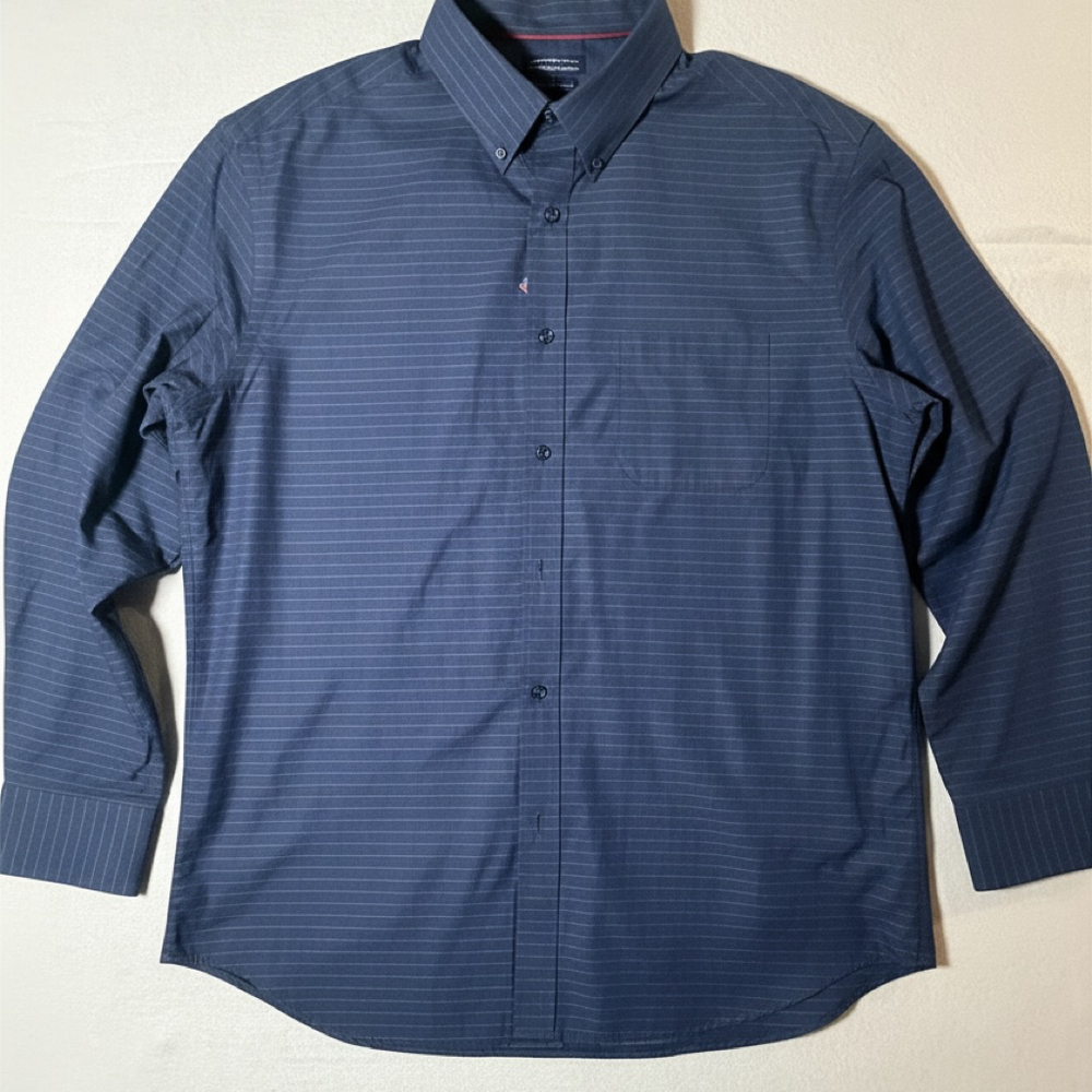 Roundtree & Yorke Trademark Men’s XL Shirt Navy Blue Striped